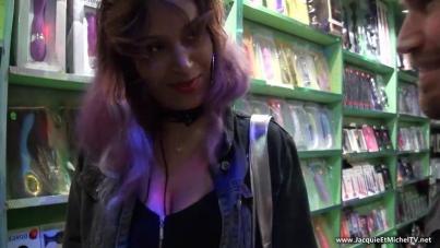 Stunning Guadeloupean Beauty Mahé Surrenders to Intense French Anal Ecstasy