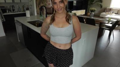 Tatum Christine's Passionate Farewell Blowjob for Her Soldier Stebro