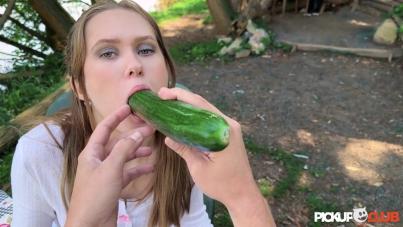 Petite European Teen Una Fairy Gives Sloppy Blowjob and Takes Facial on Riverside Blind Date