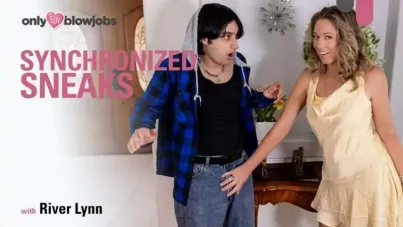 Synchronized Sneaks: River Lynn's Blonde Teen Blowjob Deepthroat Titjob Session