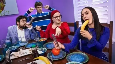 Busty Teen’s Wild Holiday Fuck Fest – Big Ass Gets Pounded Hard